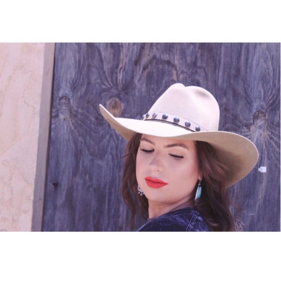 Meet your Posher, Morgan - Picture 2 of 4